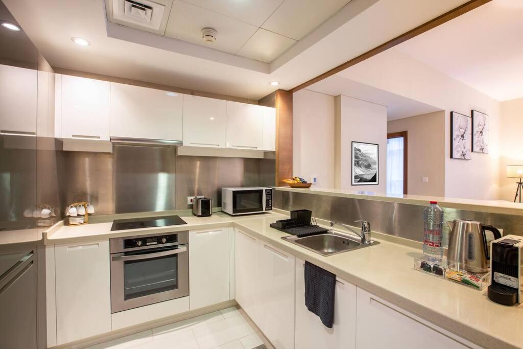 Lux 1Br 2 Min To Burj Khalifa Apartment Dubai Exterior photo
